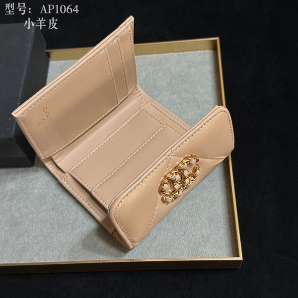 コピーシャネル激安財布背面デザイン